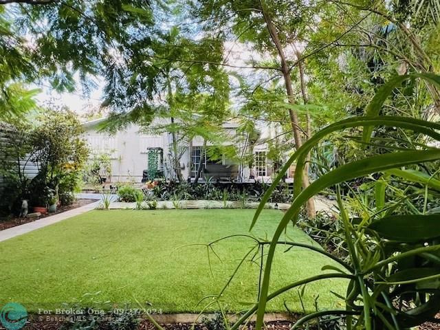 En Venta: $549,900 (3 camas, 2 baños, 1511 Pies cuadrados)