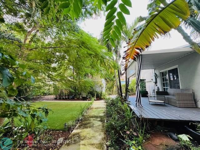 En Venta: $549,900 (3 camas, 2 baños, 1511 Pies cuadrados)