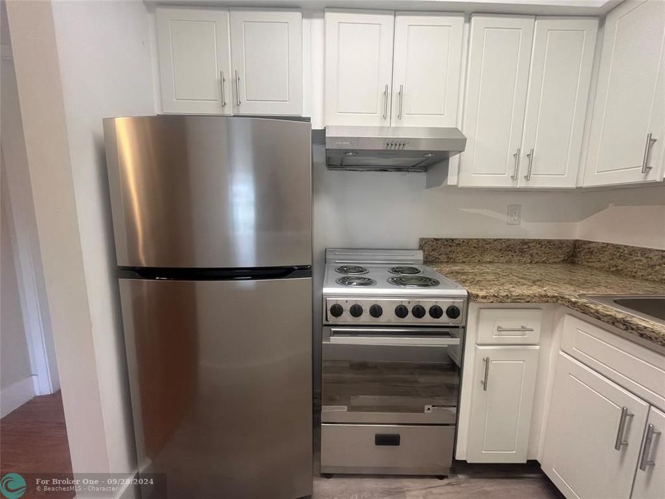 For Sale: $1,795 (1 beds, 1 baths, 6599 Square Feet)