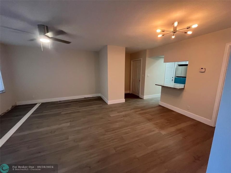 For Sale: $2,495 (2 beds, 2 baths, 7583 Square Feet)