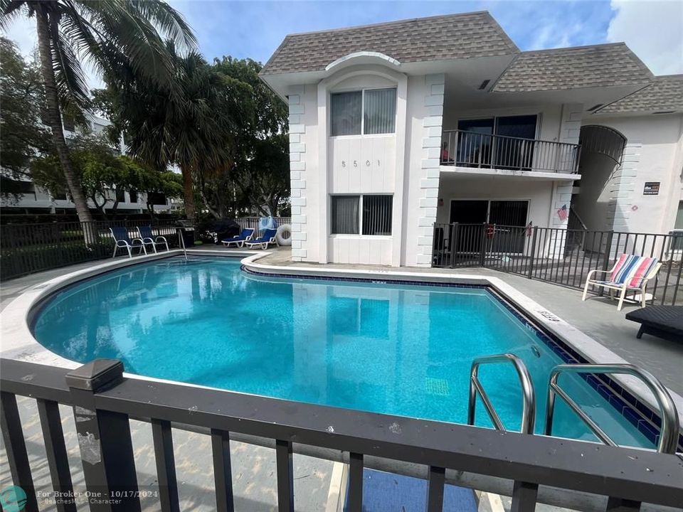 For Sale: $2,495 (2 beds, 2 baths, 7583 Square Feet)