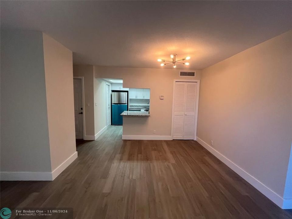 For Sale: $2,495 (2 beds, 2 baths, 7583 Square Feet)