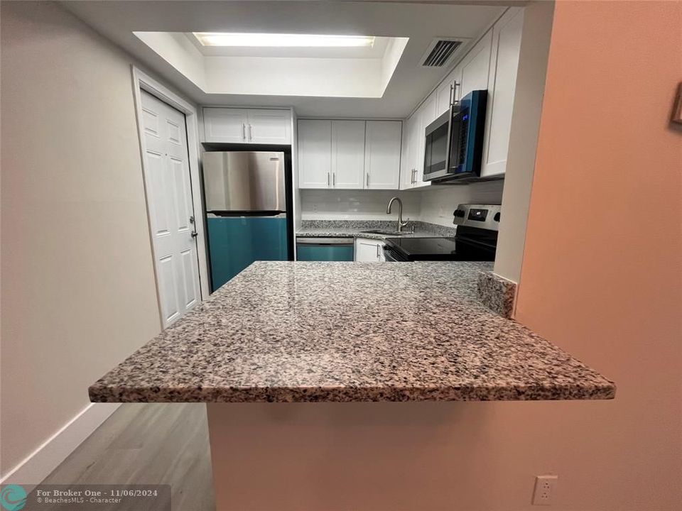 For Sale: $2,495 (2 beds, 2 baths, 7583 Square Feet)