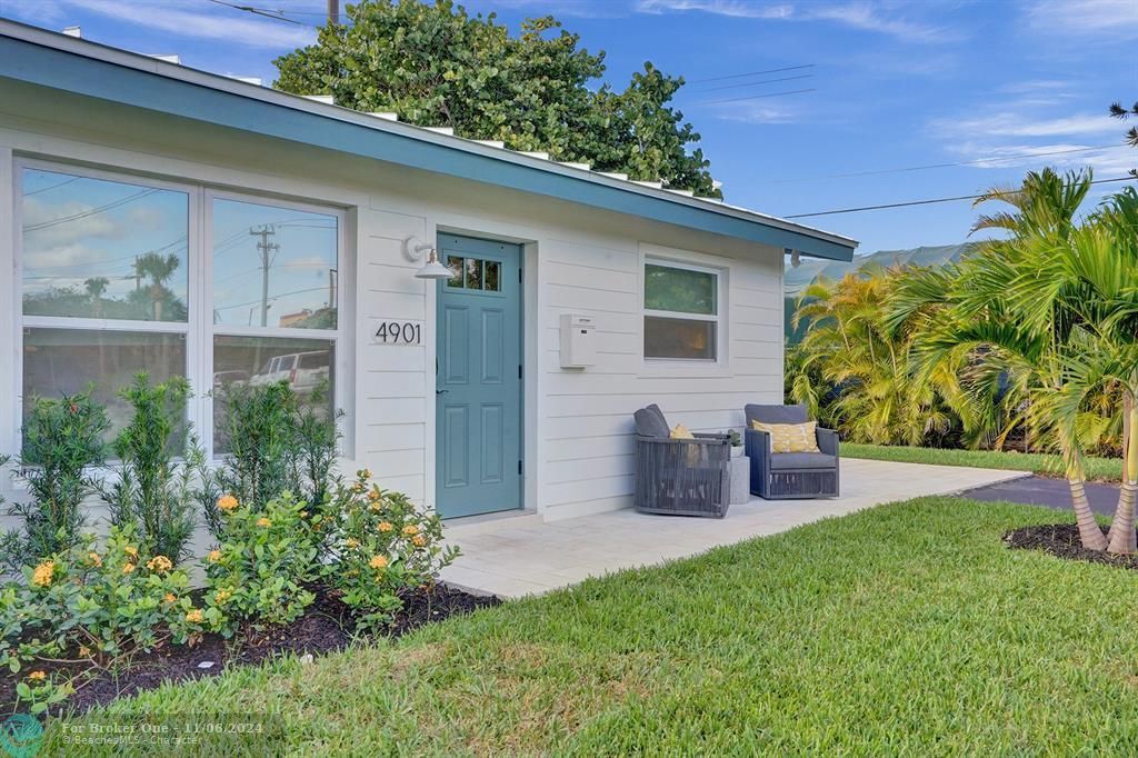 For Sale: $899,000 (3 beds, 2 baths, 1473 Square Feet)