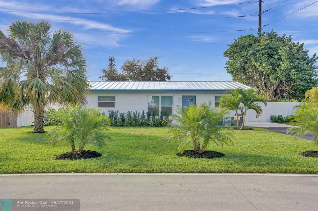 For Sale: $899,000 (3 beds, 2 baths, 1473 Square Feet)