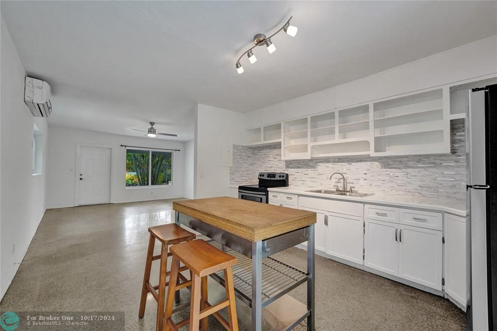 For Sale: $445,000 (2 beds, 1 baths, 0 Square Feet)