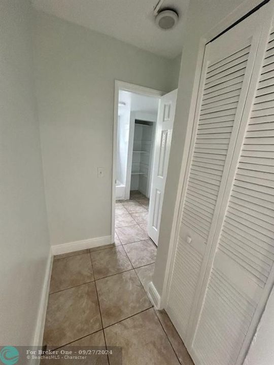 For Rent: $1,525 (1 beds, 1 baths, 25006 Square Feet)