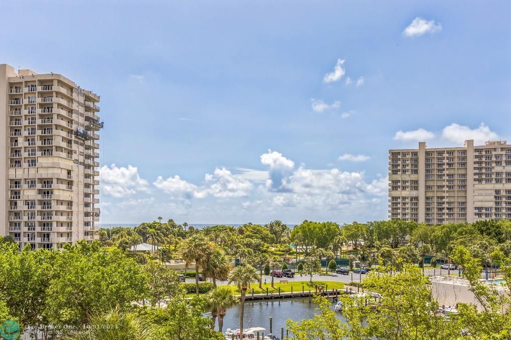 For Sale: $939,000 (2 beds, 2 baths, 1697 Square Feet)