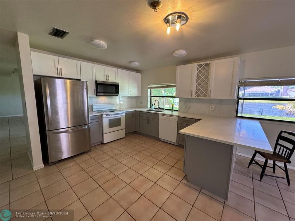 For Rent: $4,400 (4 beds, 3 baths, 3149 Square Feet)