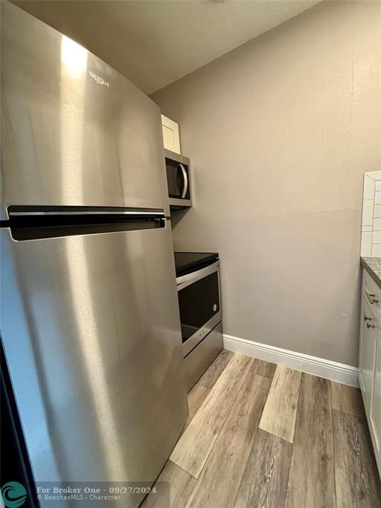 For Rent: $1,700 (1 beds, 1 baths, 533 Square Feet)