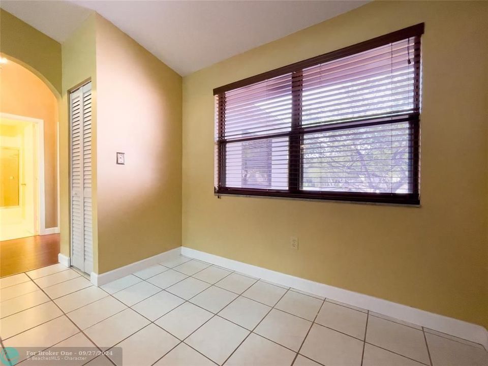 For Sale: $370,000 (2 beds, 2 baths, 1200 Square Feet)