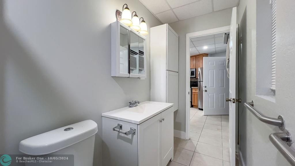 For Sale: $2,500 (2 beds, 1 baths, 659 Square Feet)