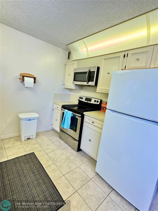 For Rent: $4,500 (2 beds, 2 baths, 1540 Square Feet)