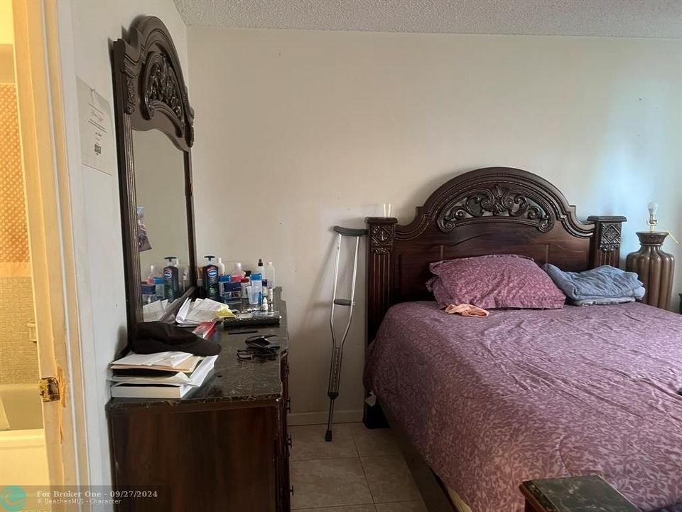 For Sale: $160,000 (2 beds, 2 baths, 944 Square Feet)