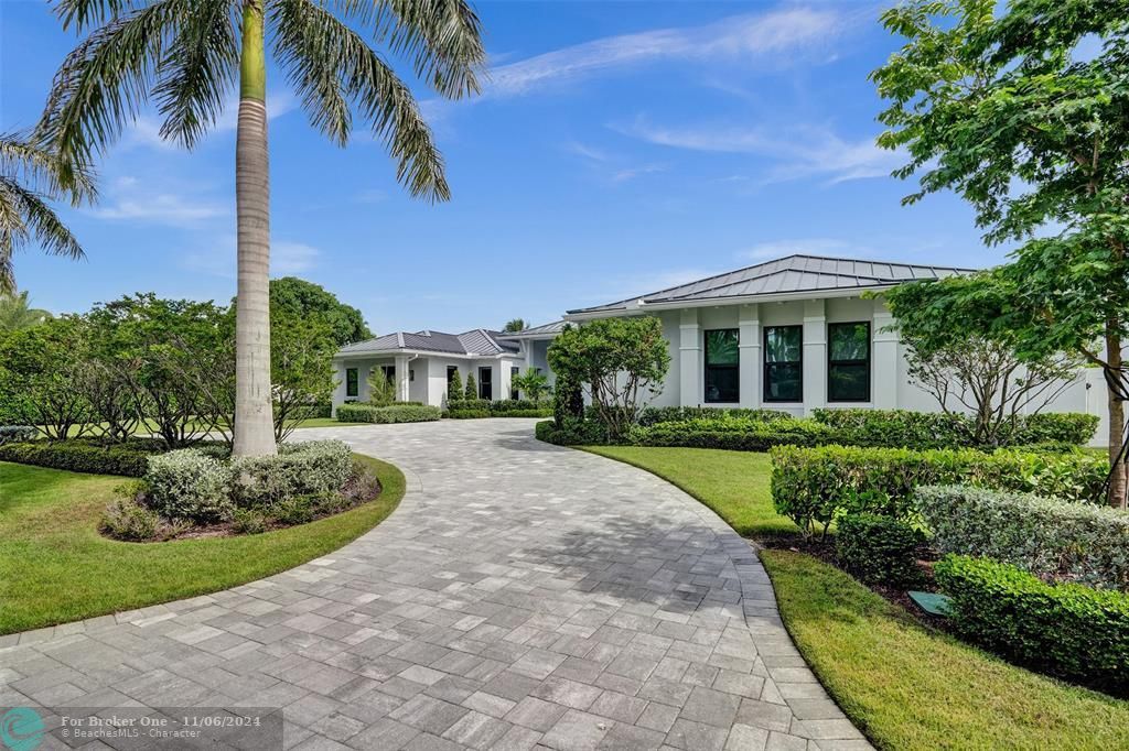 For Sale: $5,590,000 (4 beds, 4 baths, 4653 Square Feet)