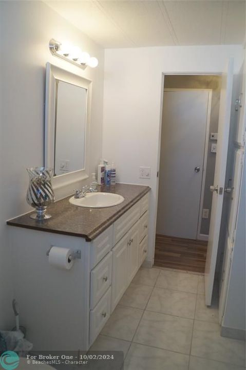 For Sale: $289,000 (2 beds, 2 baths, 1399 Square Feet)