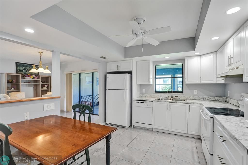 For Sale: $356,000 (3 beds, 2 baths, 1642 Square Feet)