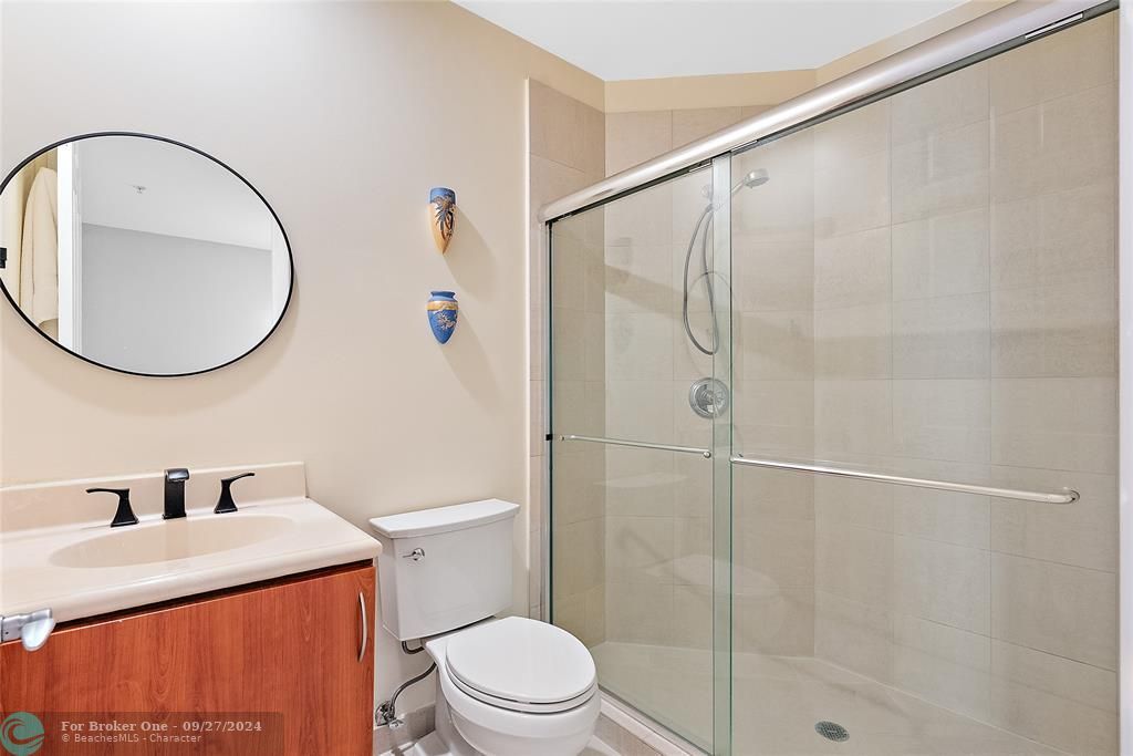 For Sale: $529,900 (2 beds, 2 baths, 1738 Square Feet)