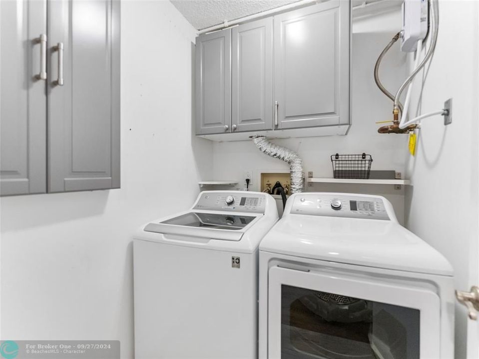 For Sale: $624,900 (2 beds, 2 baths, 1520 Square Feet)