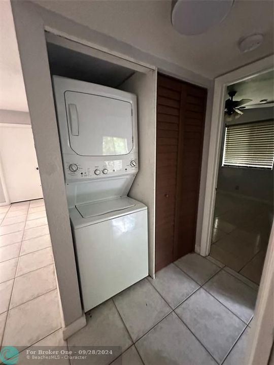 В аренду: $2,950 (3 спален, 2 ванн, 4140 Квадратных фут)