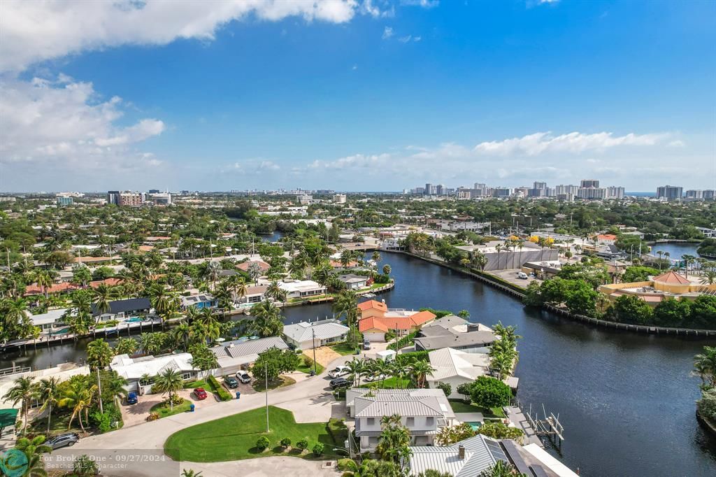 For Sale: $1,999,000 (2 beds, 2 baths, 1894 Square Feet)