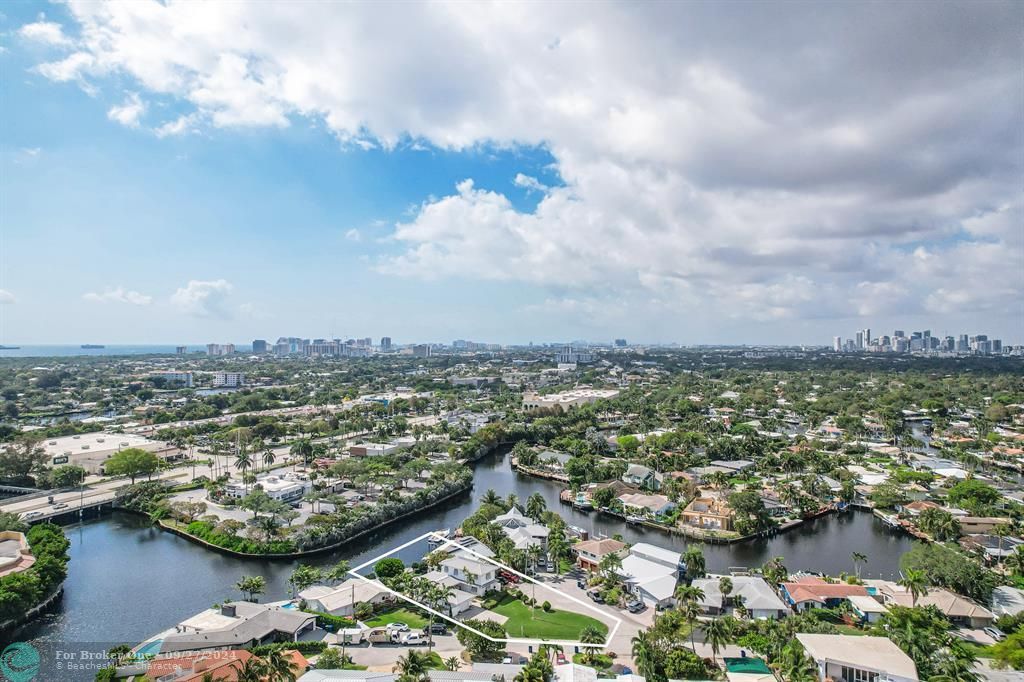 For Sale: $1,999,000 (2 beds, 2 baths, 1894 Square Feet)