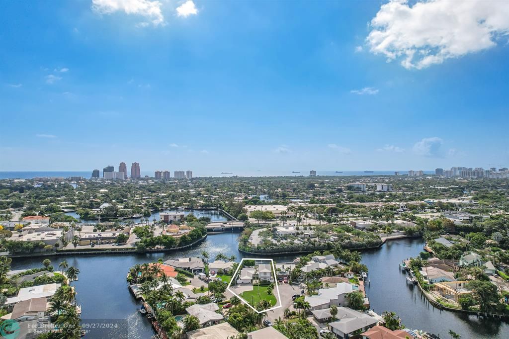 For Sale: $1,999,000 (2 beds, 2 baths, 1894 Square Feet)