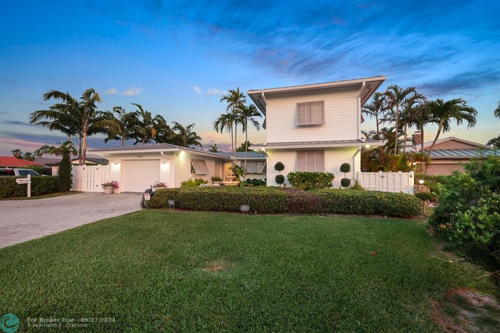 For Sale: $1,999,000 (2 beds, 2 baths, 1894 Square Feet)