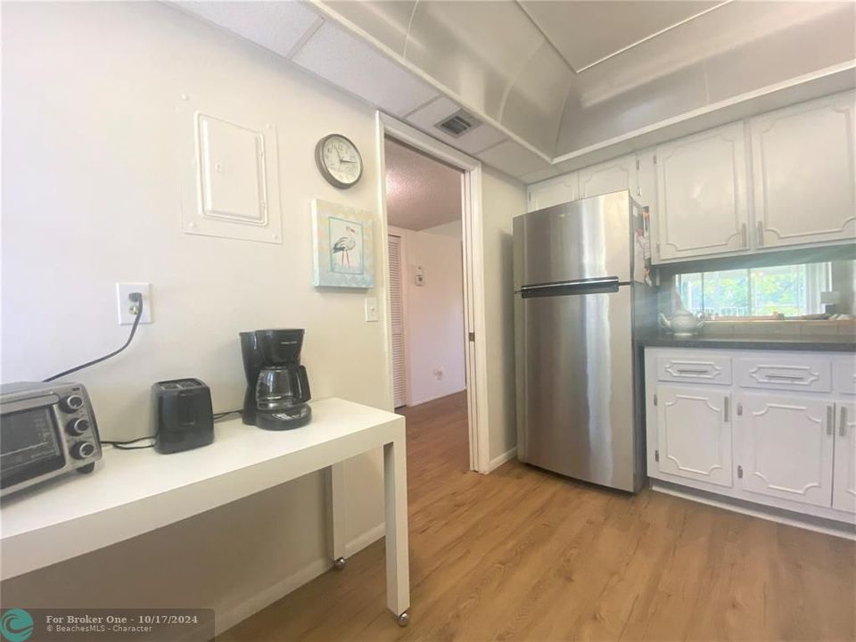 For Rent: $2,900 (2 beds, 2 baths, 1150 Square Feet)