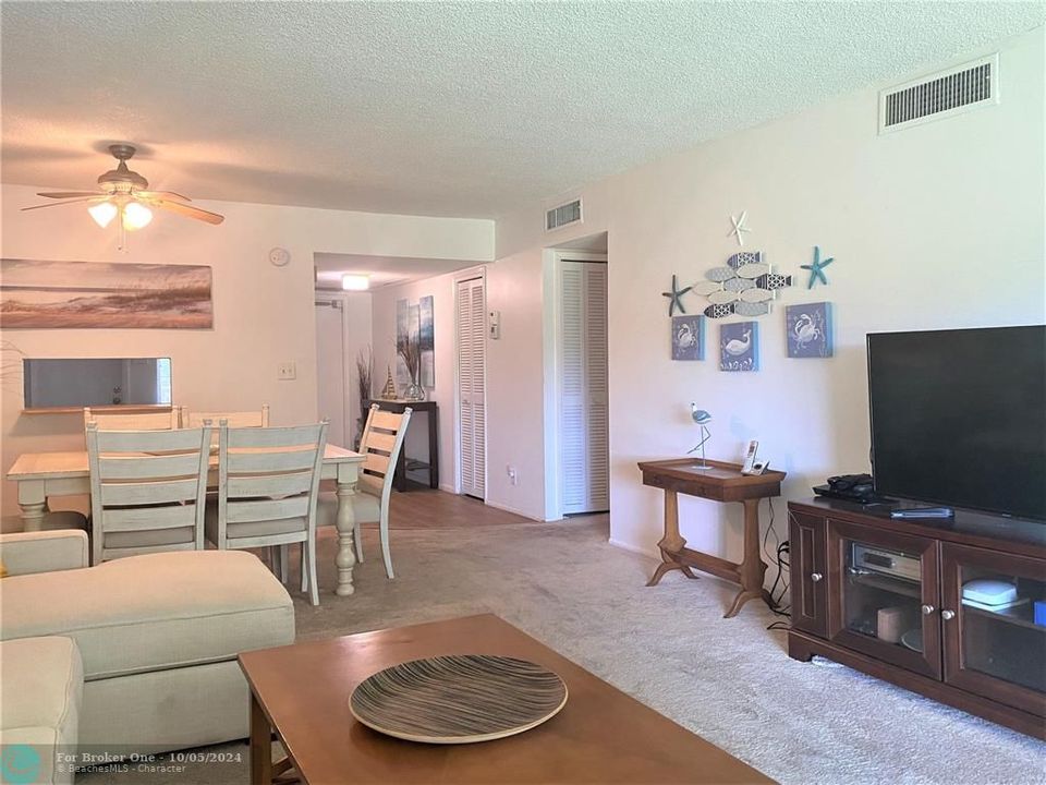 For Rent: $2,900 (2 beds, 2 baths, 1150 Square Feet)