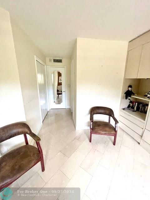 En Venta: $310,000 (3 camas, 2 baños, 1925 Pies cuadrados)