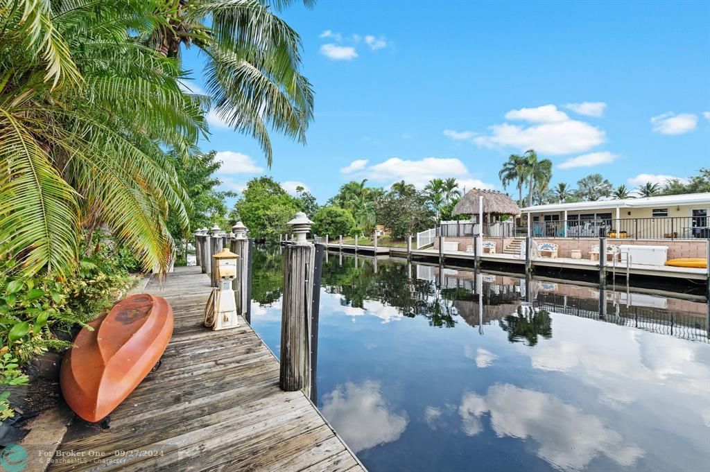 For Sale: $1,250,000 (3 beds, 2 baths, 1806 Square Feet)