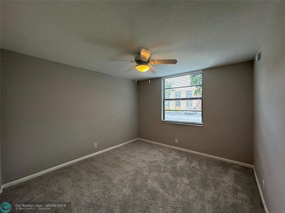 For Rent: $1,920 (2 beds, 2 baths, 1000 Square Feet)