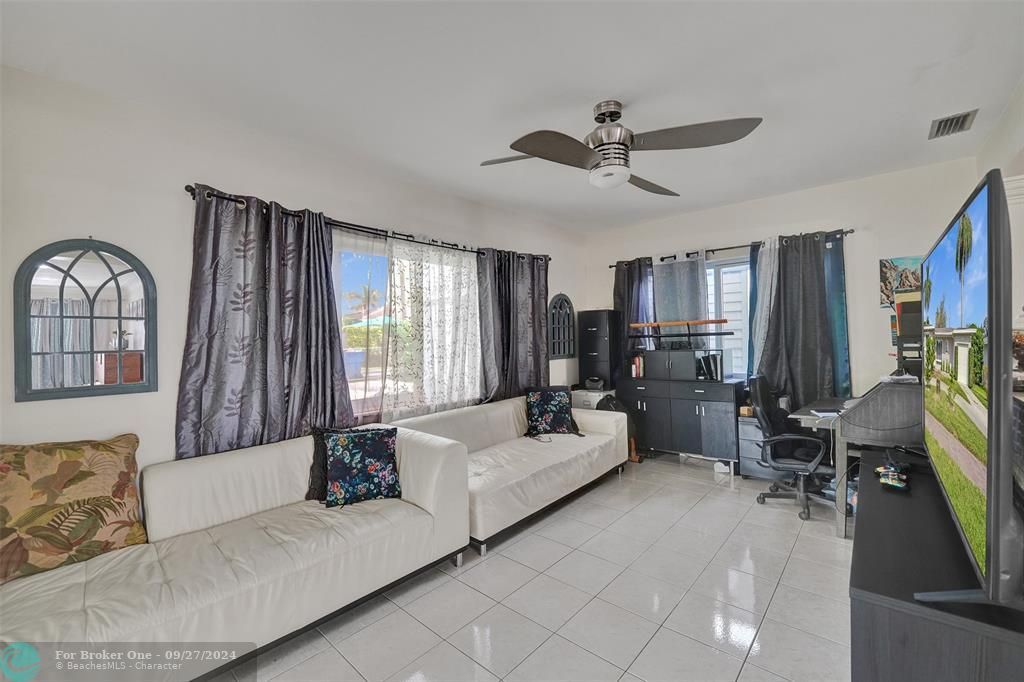 For Sale: $645,000 (3 beds, 2 baths, 1608 Square Feet)