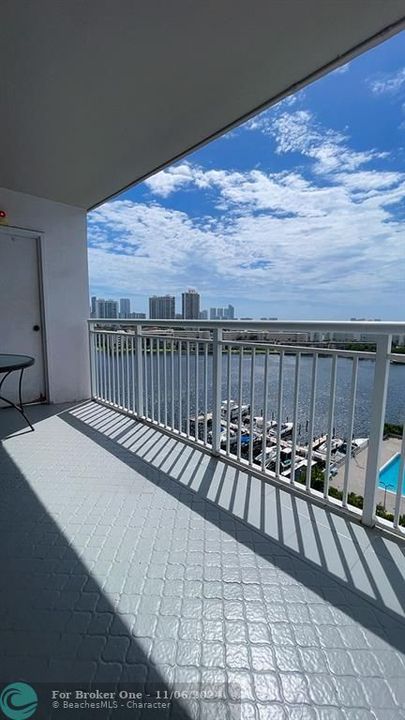 For Sale: $498,900 (2 beds, 2 baths, 1565 Square Feet)