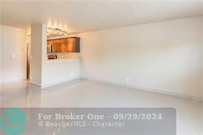 For Rent: $1,900 (2 beds, 2 baths, 737 Square Feet)