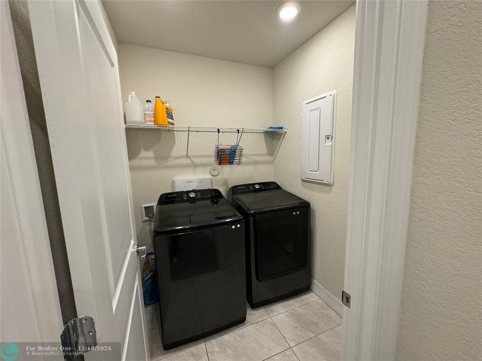 For Rent: $4,000 (3 beds, 2 baths, 1647 Square Feet)