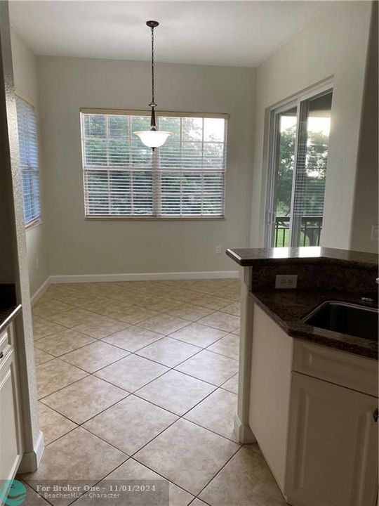 For Rent: $3,750 (3 beds, 2 baths, 1524 Square Feet)