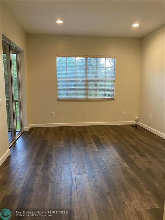 For Rent: $3,750 (3 beds, 2 baths, 1524 Square Feet)