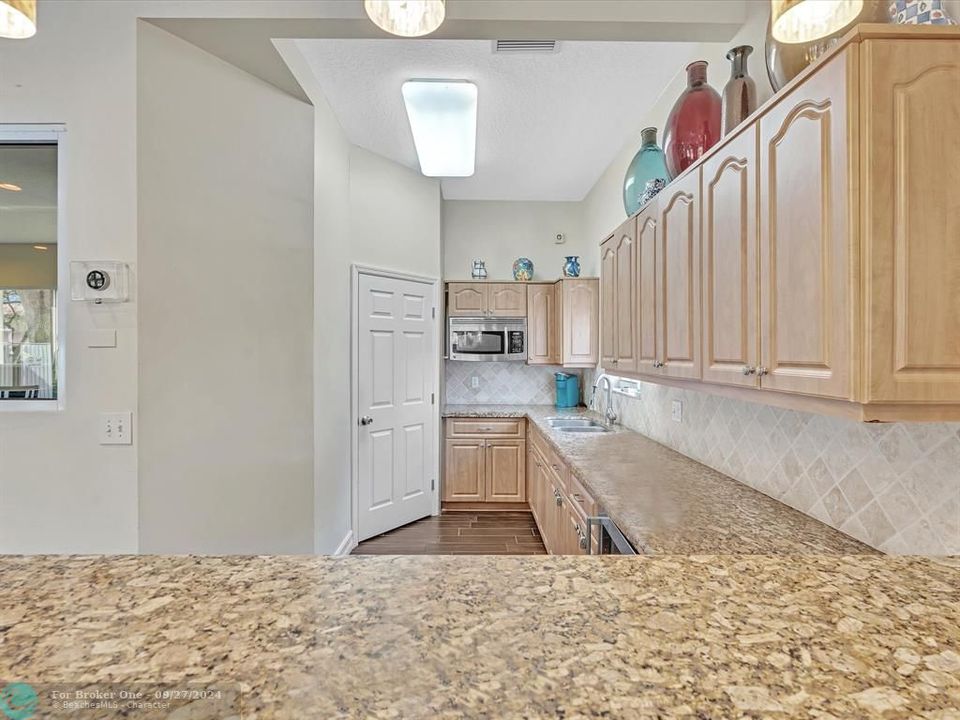 For Sale: $545,995 (3 beds, 2 baths, 2179 Square Feet)