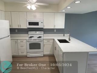 For Sale: $2,700 (2 beds, 2 baths, 2540 Square Feet)