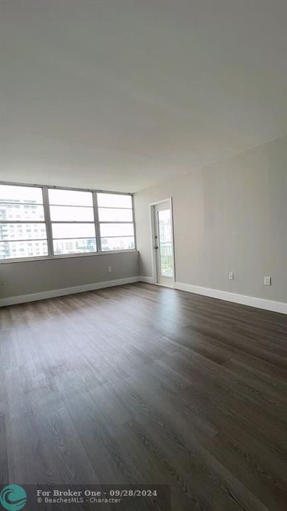 For Rent: $3,500 (2 beds, 2 baths, 1565 Square Feet)