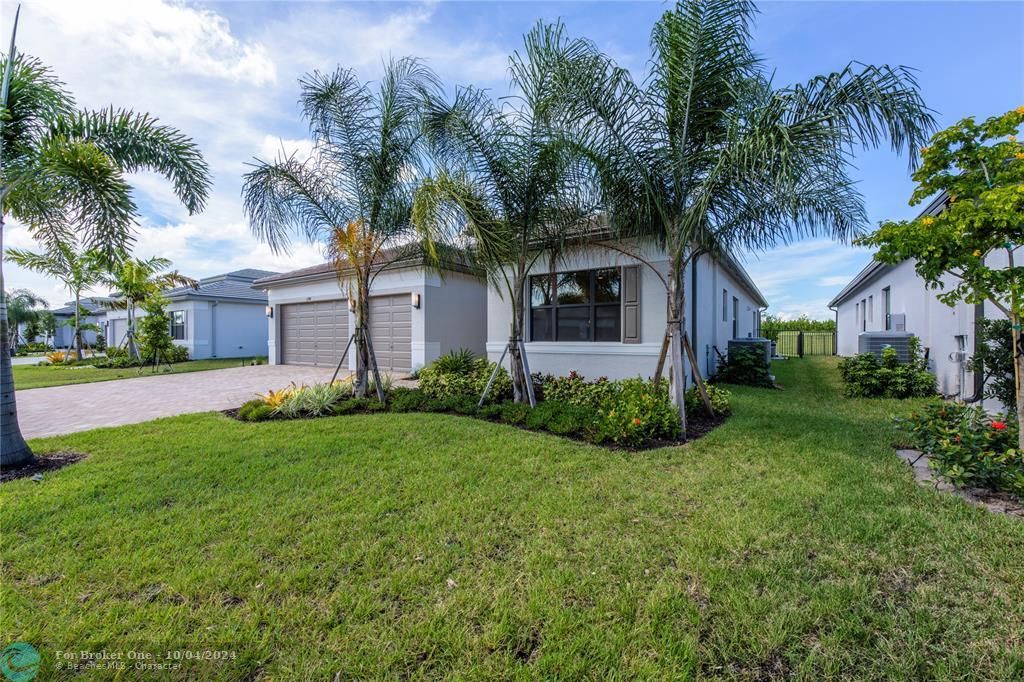 For Sale: $979,900 (3 beds, 3 baths, 2736 Square Feet)