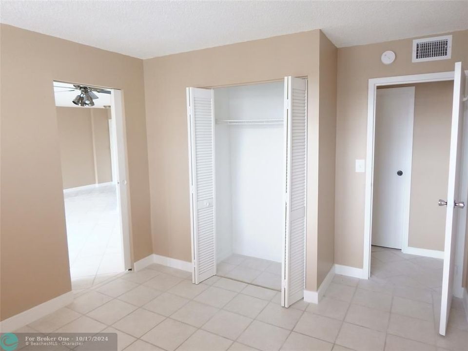 For Rent: $2,300 (2 beds, 2 baths, 1020 Square Feet)