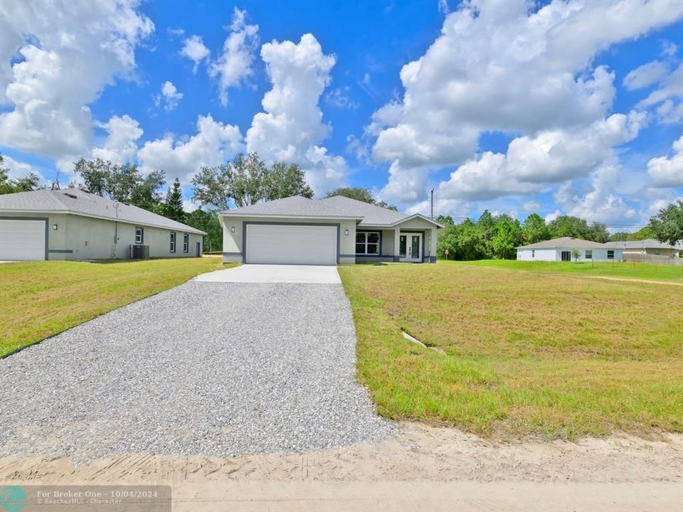 For Sale: $465,000 (3 beds, 2 baths, 2040 Square Feet)