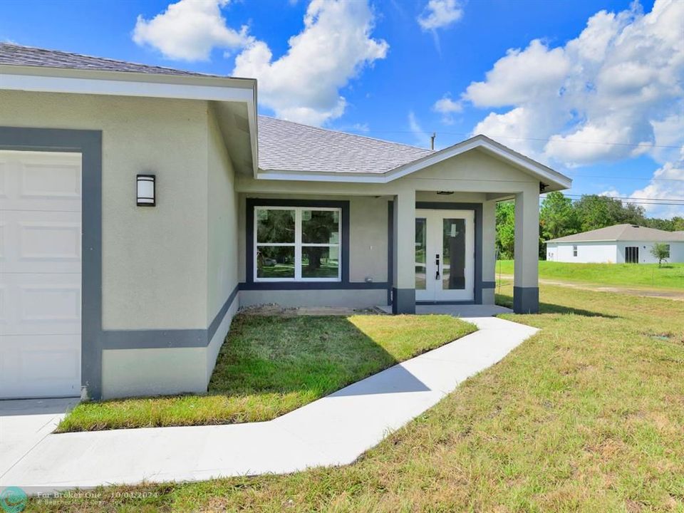 For Sale: $465,000 (3 beds, 2 baths, 2040 Square Feet)