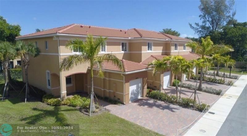 En Venta: $548,500 (4 camas, 3 baños, 1737 Pies cuadrados)