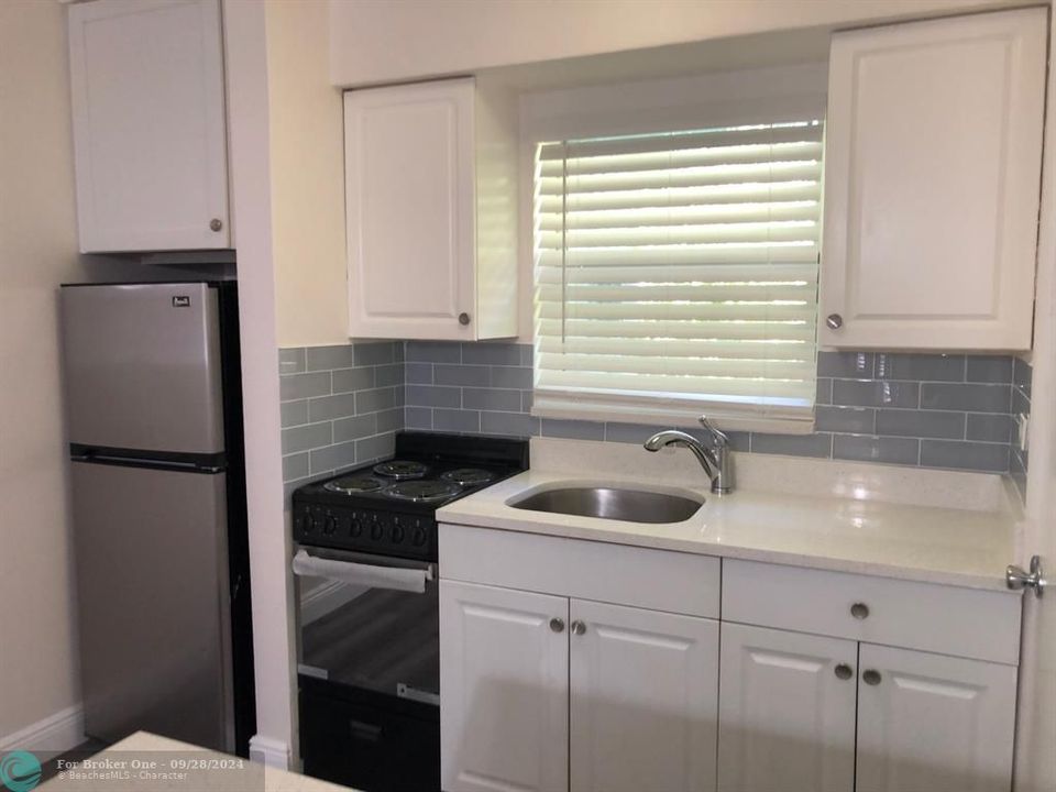 For Rent: $1,725 (1 beds, 1 baths, 600 Square Feet)