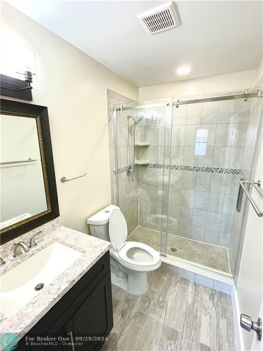 For Rent: $2,150 (2 beds, 2 baths, 760 Square Feet)