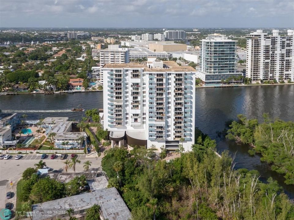 For Sale: $1,299,000 (2 beds, 2 baths, 1820 Square Feet)